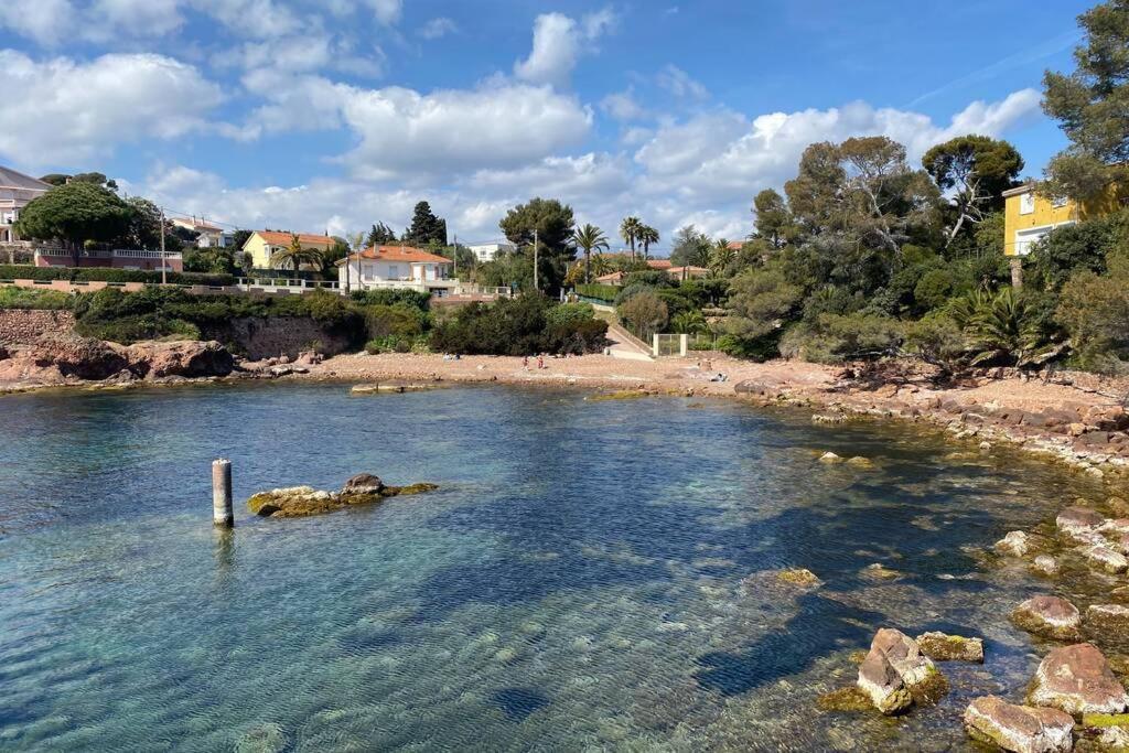 Appartement Bord De Mer - St Raphael Corniche D'Or Сен-Рафаэль Экстерьер фото